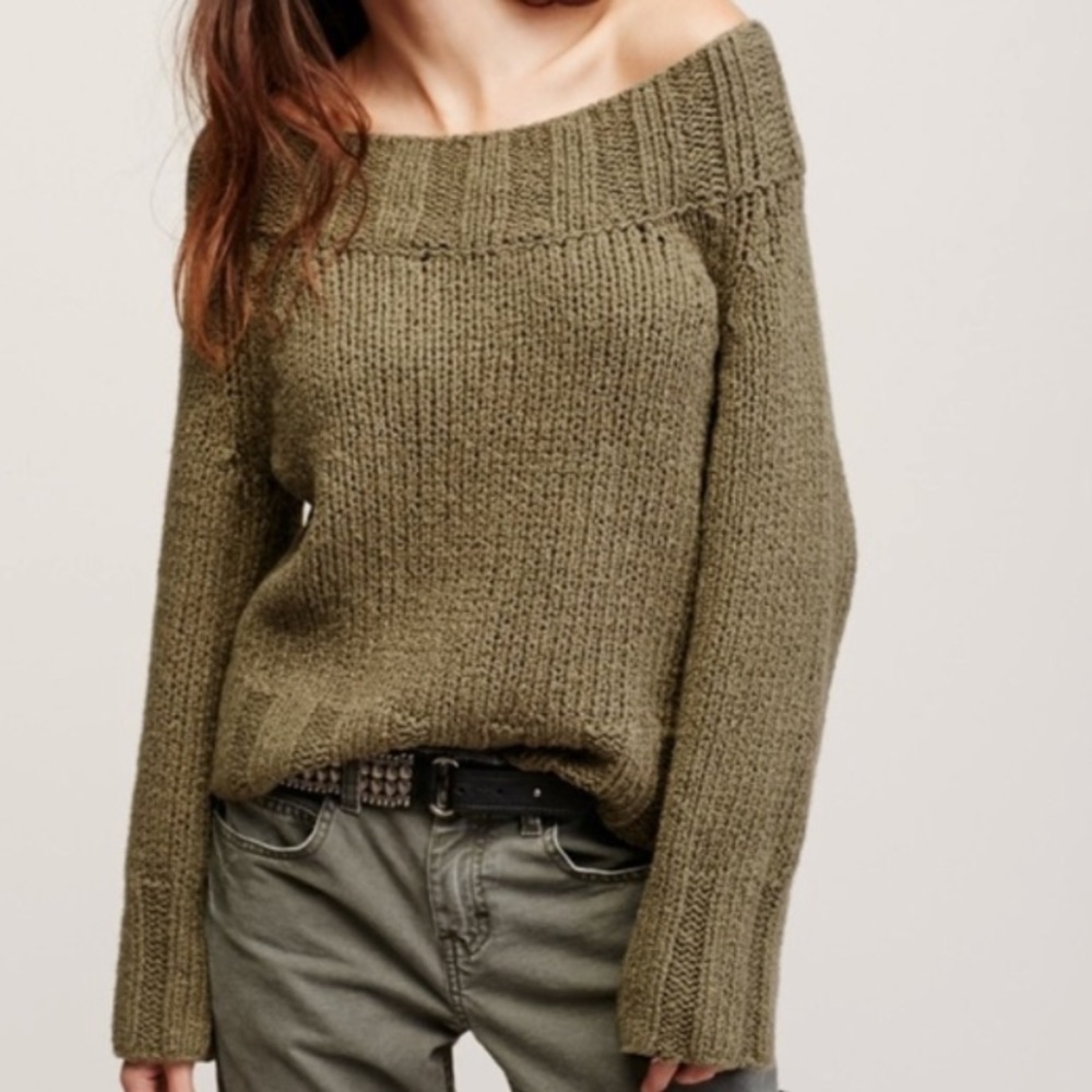 Beachy Slouch Sweater Green Knit Off Shoulder